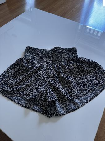 Shein Shorts, Blumenmuster, Gr. XL (44-46) - Sommer