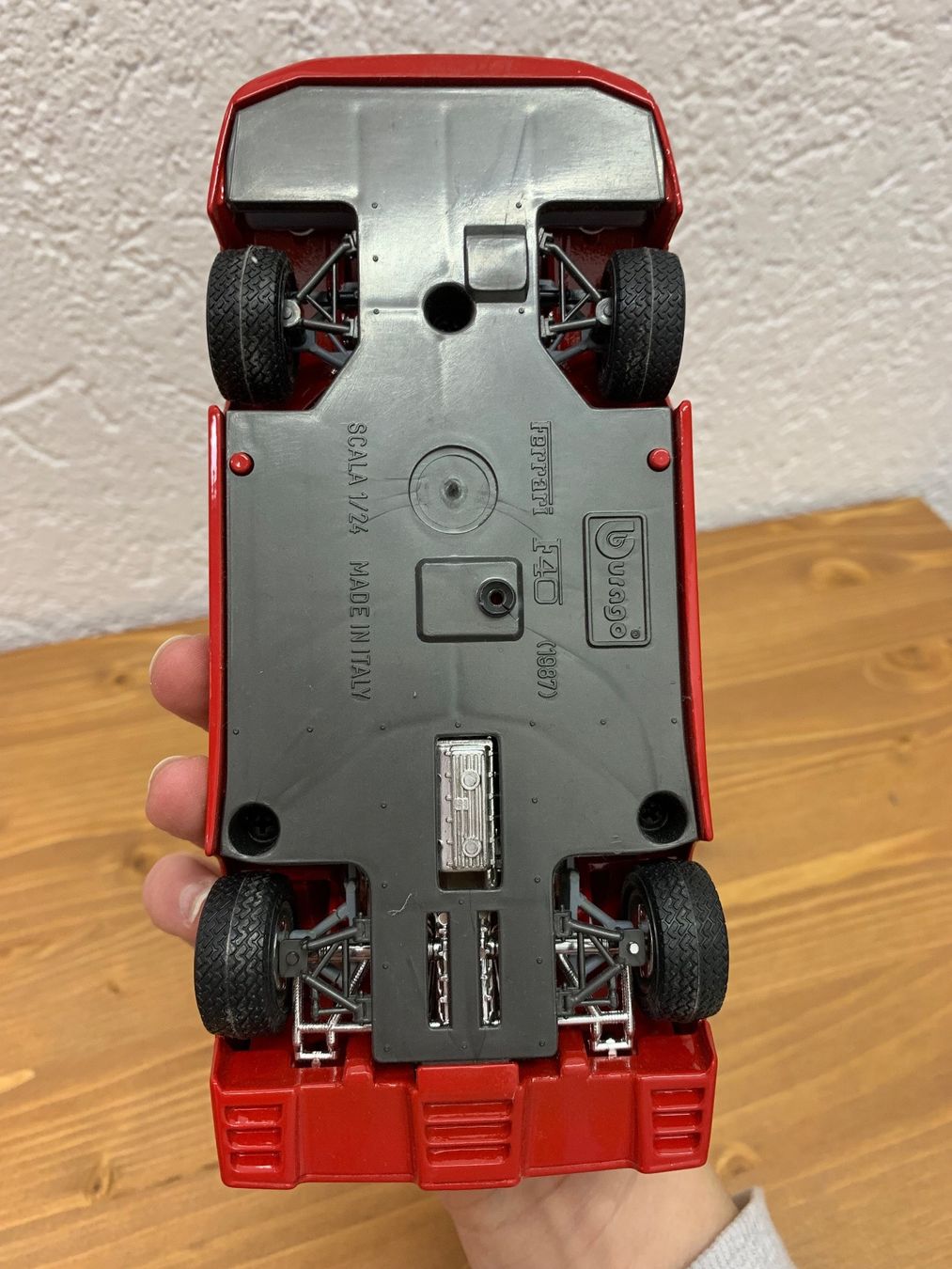 Ferrari Modellini d'auto: Ferrari F40 1:24 Bburago Modellauto – Usato da Fislisbach venduto da KolibriSecondhand 4