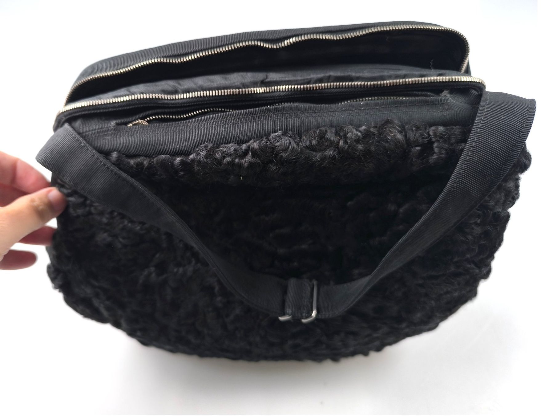 Altro in  Abbigliamento & Accessori: Schwarzer Muff Handwärmer und Tasche – Usato da Rüti ZH venduto da Restwert_Rueti_ZH 1