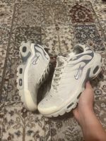 Baskets Nike Air Max Plus blanc gris pointure 41 état bon