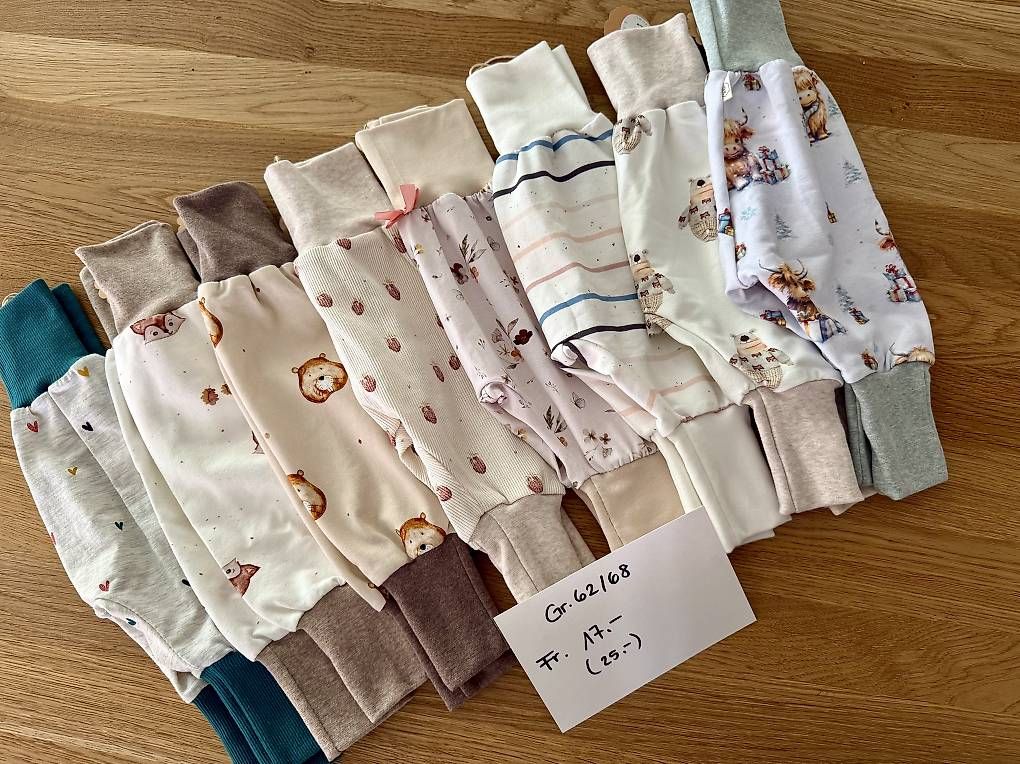 Pantaloni: Handgemachte Pumphosen – Nuovo e nell'imballaggio originale da Gwatt (Thun) venduto da Bennae