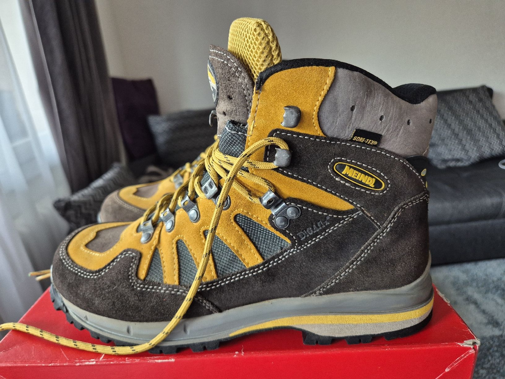 Meindl Herrenschuhe: Wanderschuhe von Meindl in der Größe 42 – Gebraucht aus Wittenbach von tsc_5tyv 2