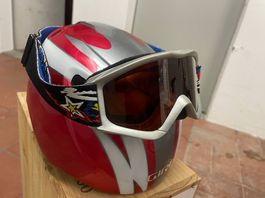Skihelm mit Skibrille