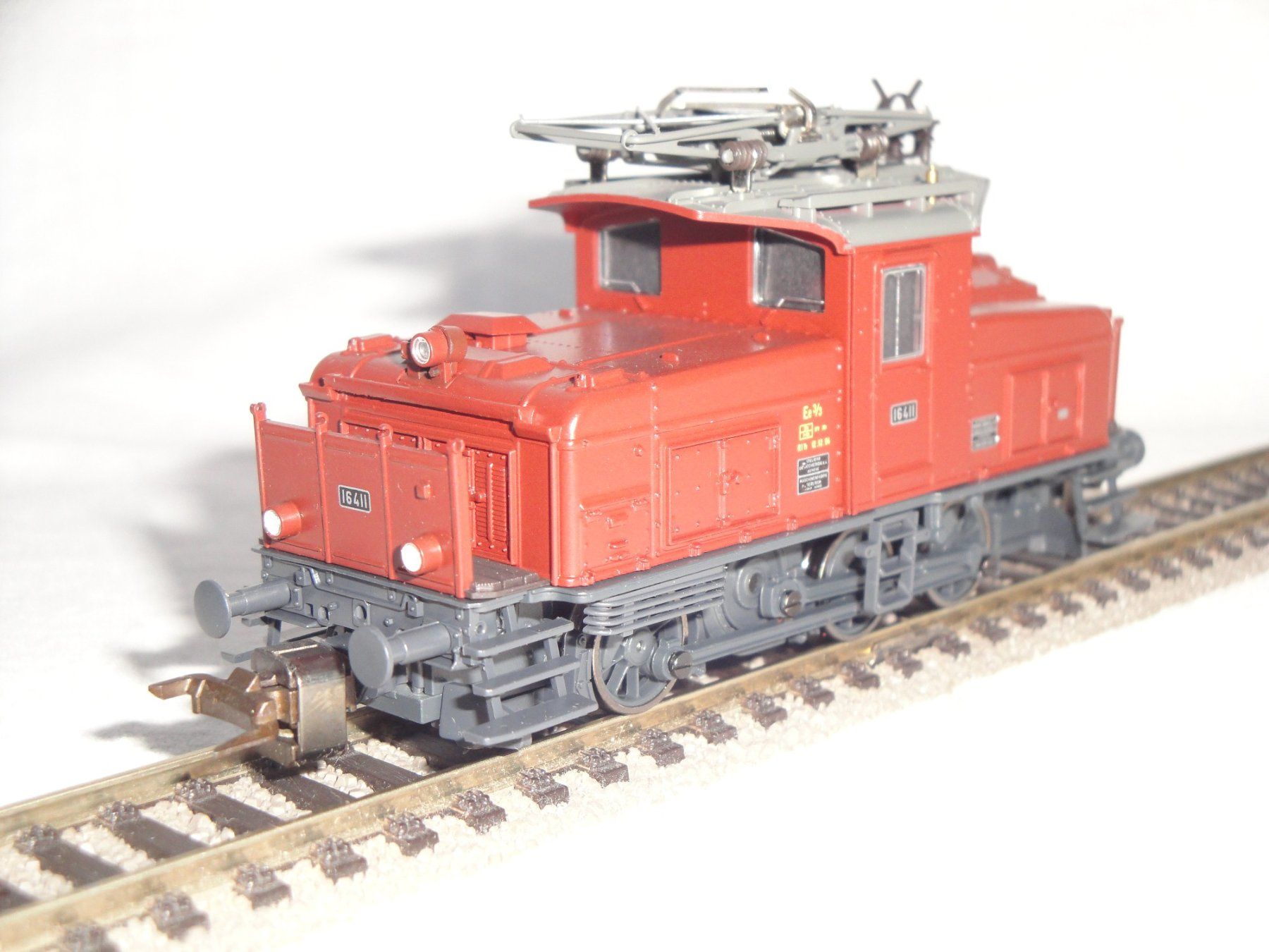 Roco Modelleisenbahnen: Roco SBB-Ee 3/3 16411, digital mit Digitalkupplungen – Neu und originalverpackt aus Wolfwil von heinzs3575 1