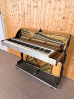 Klappbares akustisches Kleinpiano