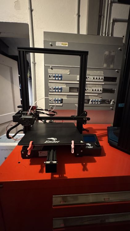 Creality Imprimante 3D: Ender 3 Max mit BL Touch und dual Z Drive 3D Drucker – D'occasion à Wallisellen par ocz_t6fv