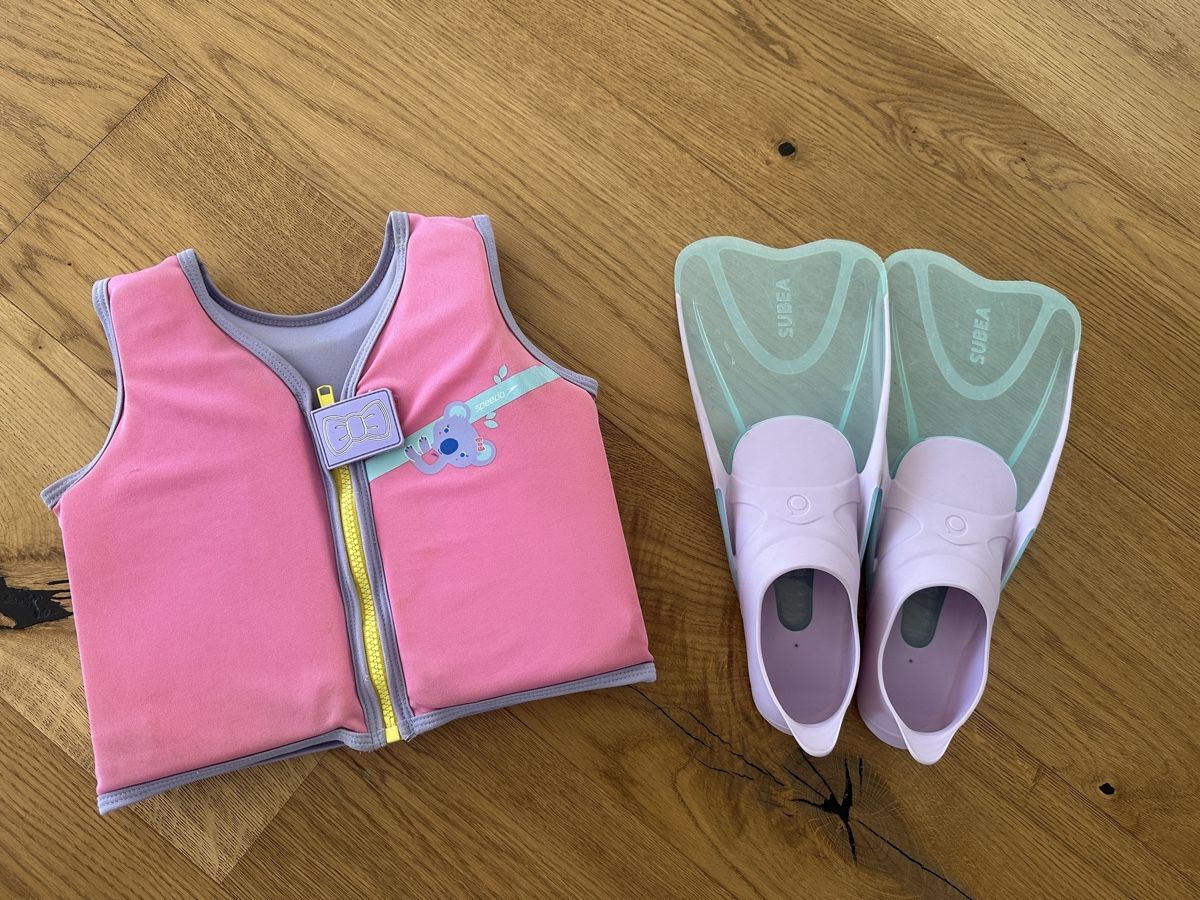Speedo Gilets de sauvetage: Schwimmweste und Flossen – D'occasion à Brütten par Estuenggi