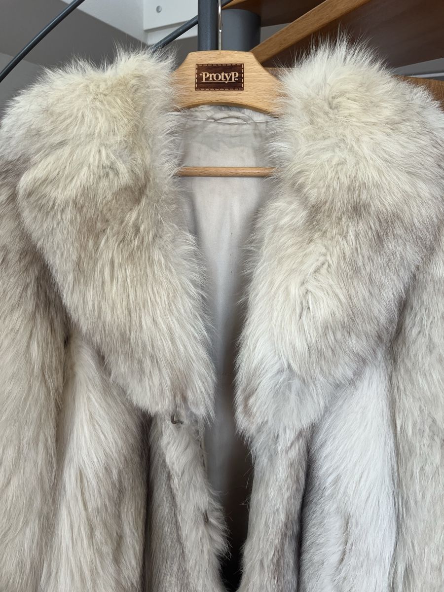 Cappotti: Manteau fourrure renard polaire – Usato da Neuchâtel venduto da Ariane_vn00 1