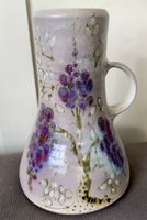 Handgemachte Keramik Vase mit Weinreben-Motiv