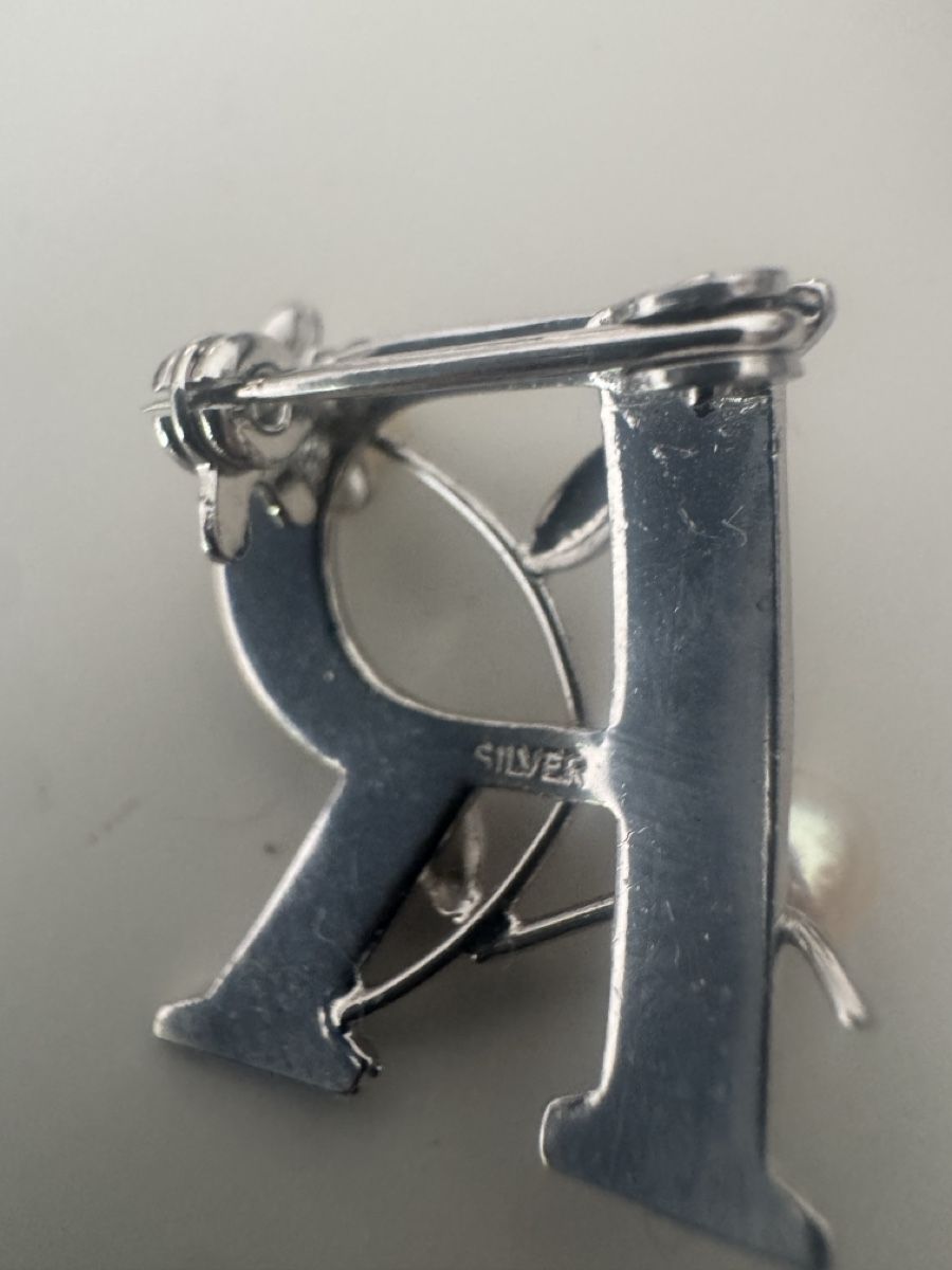 Broches & Aiguilles: Broche avec perles et feuilles argenté – D'occasion à Martigny par Mrtygn1 1
