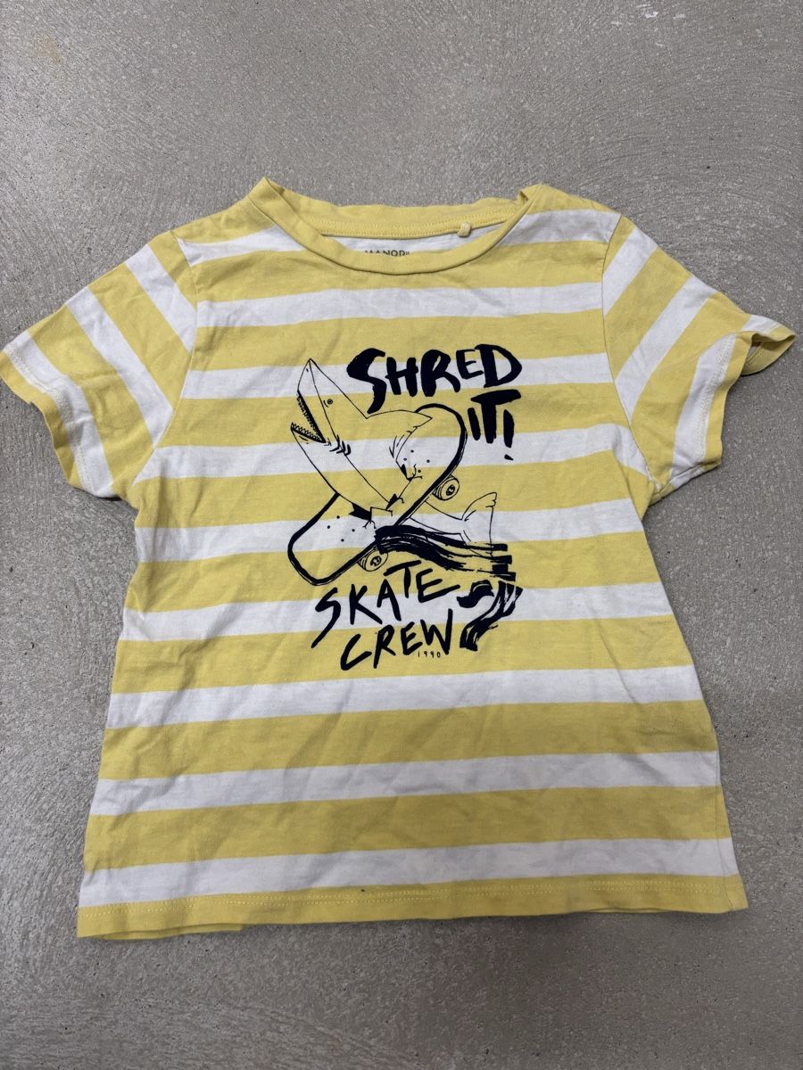 Camicie, T-shirt & Polo: Tshirt – Nuovo (secondo la descrizione) da Itingen venduto da jessi811