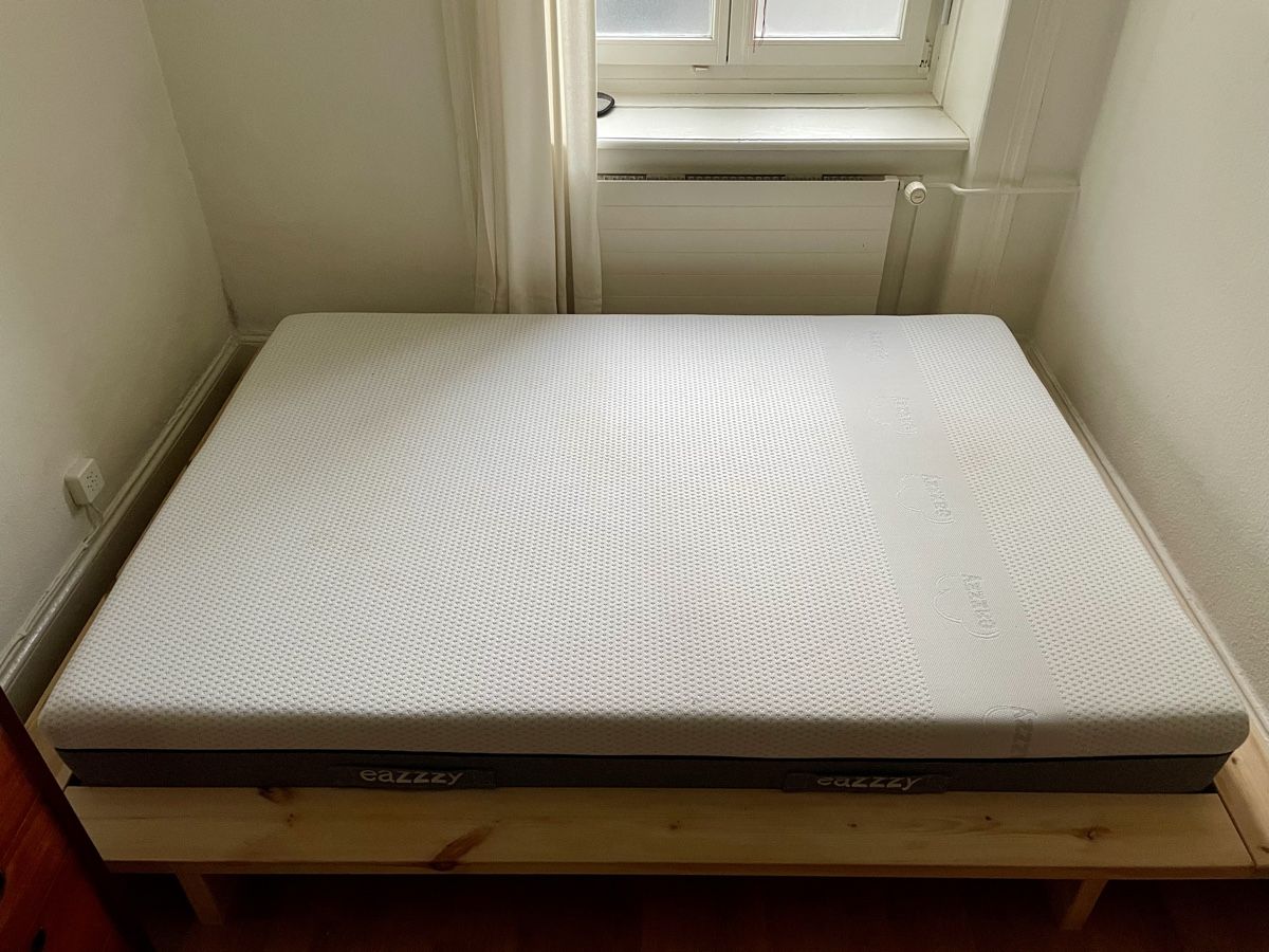 Matratzen: Eazzzy Mattress 140 x 200 cm – Gebraucht aus Zürich von h_studio_edit