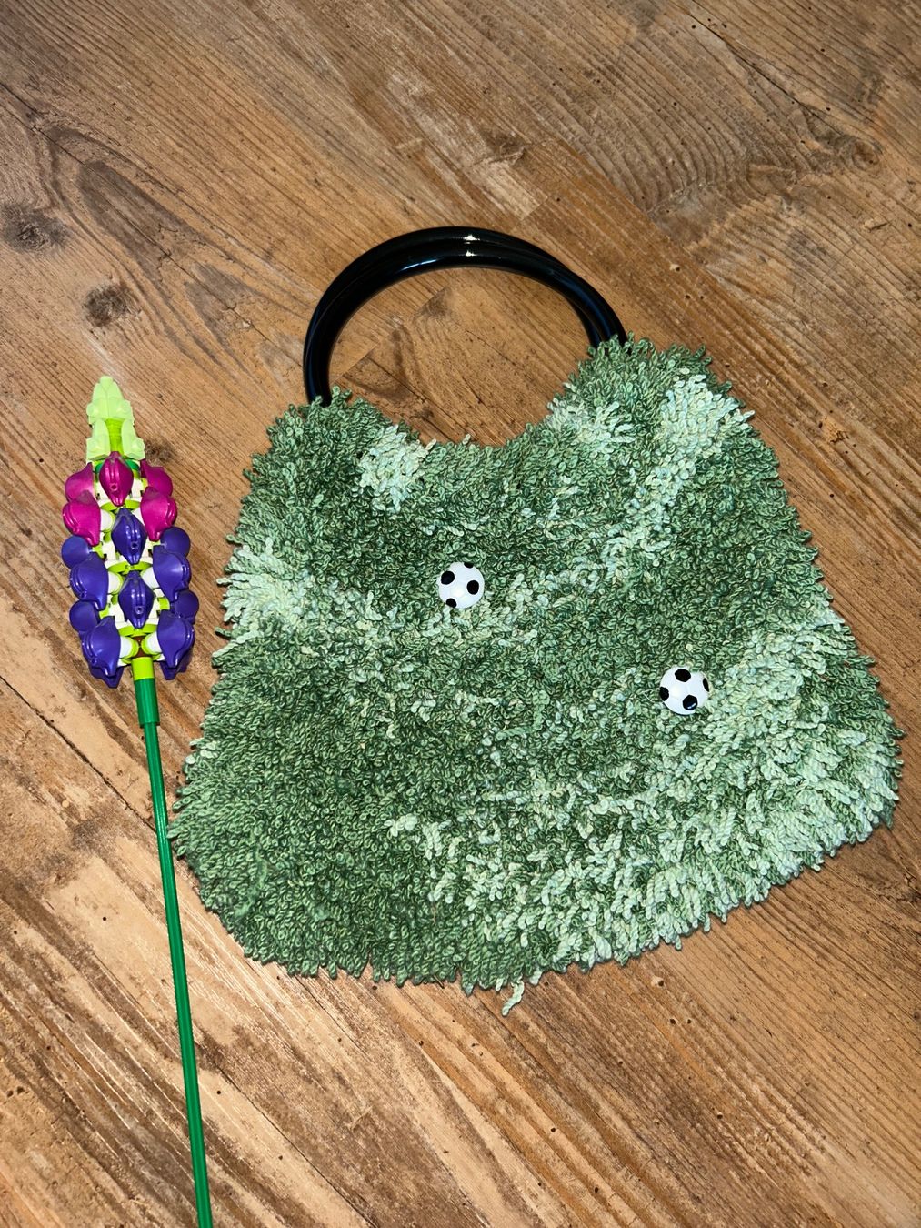 Taschen: Gestricktes Täschli Fussballmotiv – Neu (gemäss Beschreibung) aus Safenwil von 2hand_aber_wertvoll