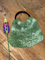 Gestricktes Täschli Fussballmotiv