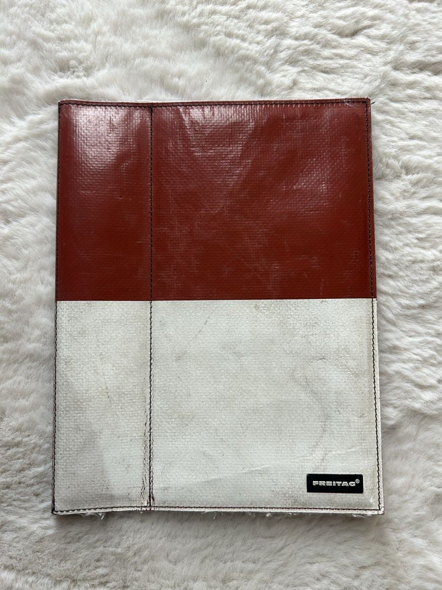 Freitag Covers & Taschen: Freitag Hülle Ipad – Gebraucht aus Aeschi b. Spiez von davidS744