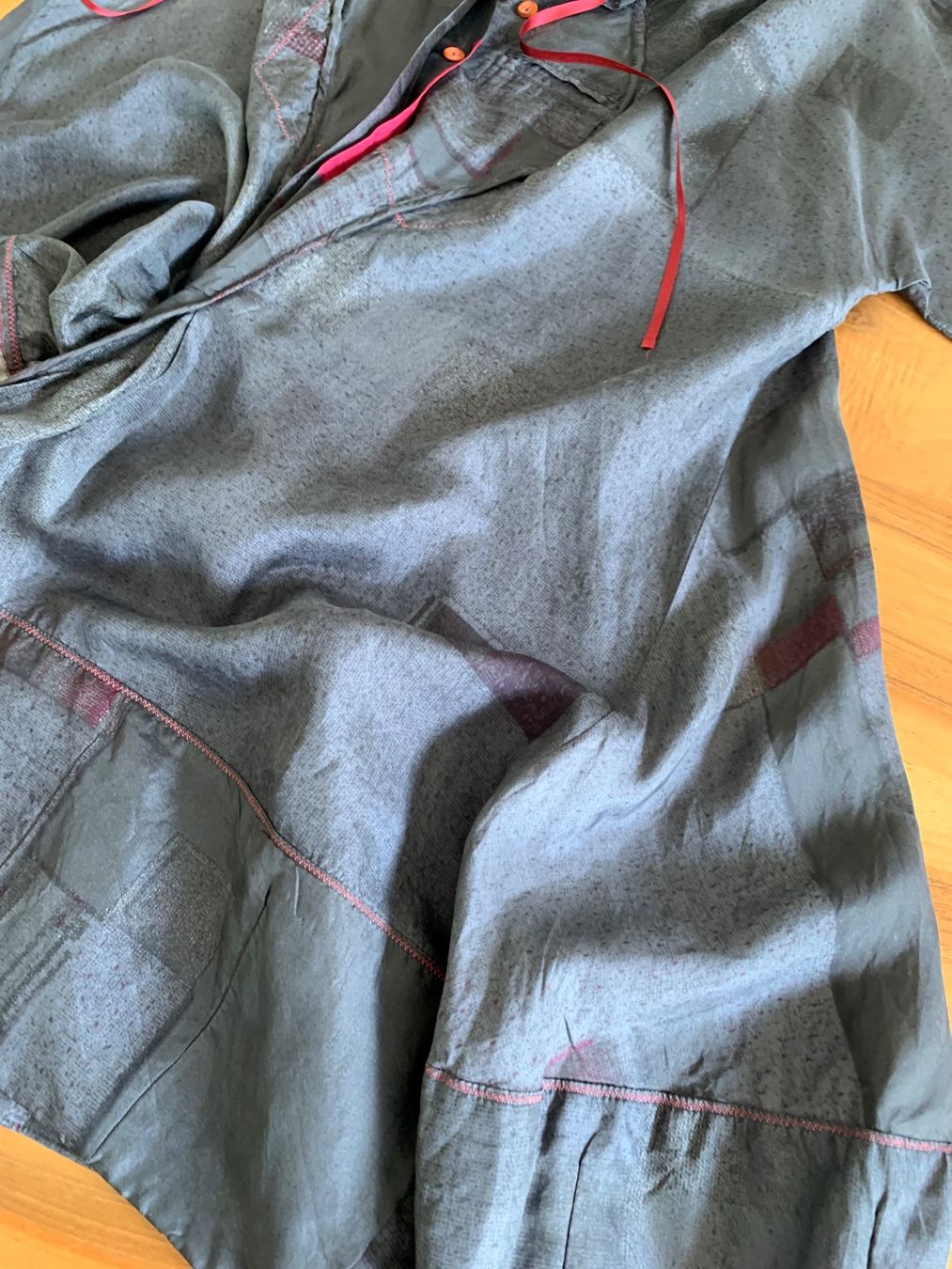 Girbaud Blusen: Marithé François Girbaud extravagante Seidenbluse M-XL – Gebraucht aus Meiringen von tonicandgin 3