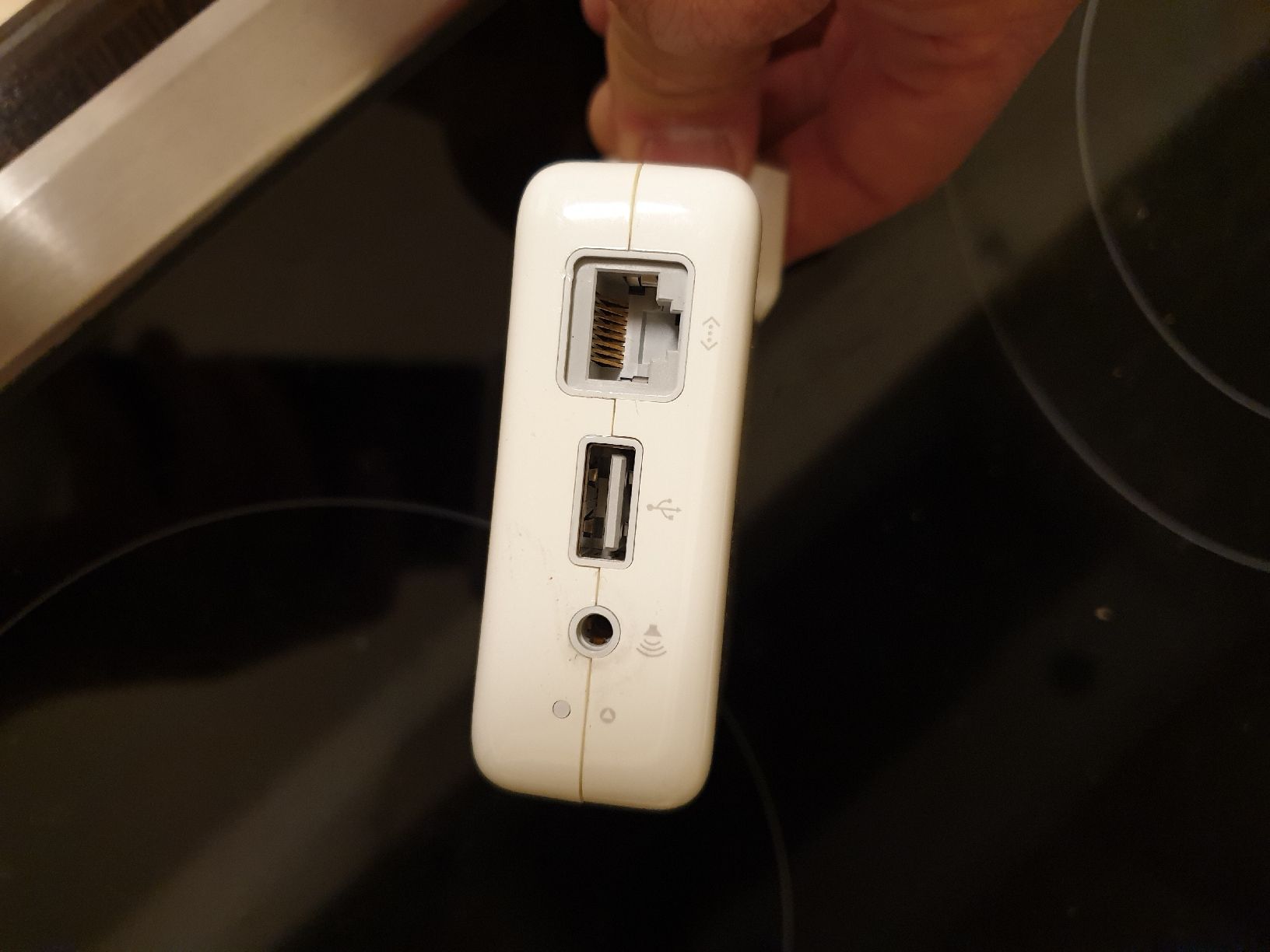 Apple Modem & Router: Apple AirPort Express Basisstation A1264 (21) – Usato da Ittigen venduto da Ziok187 1