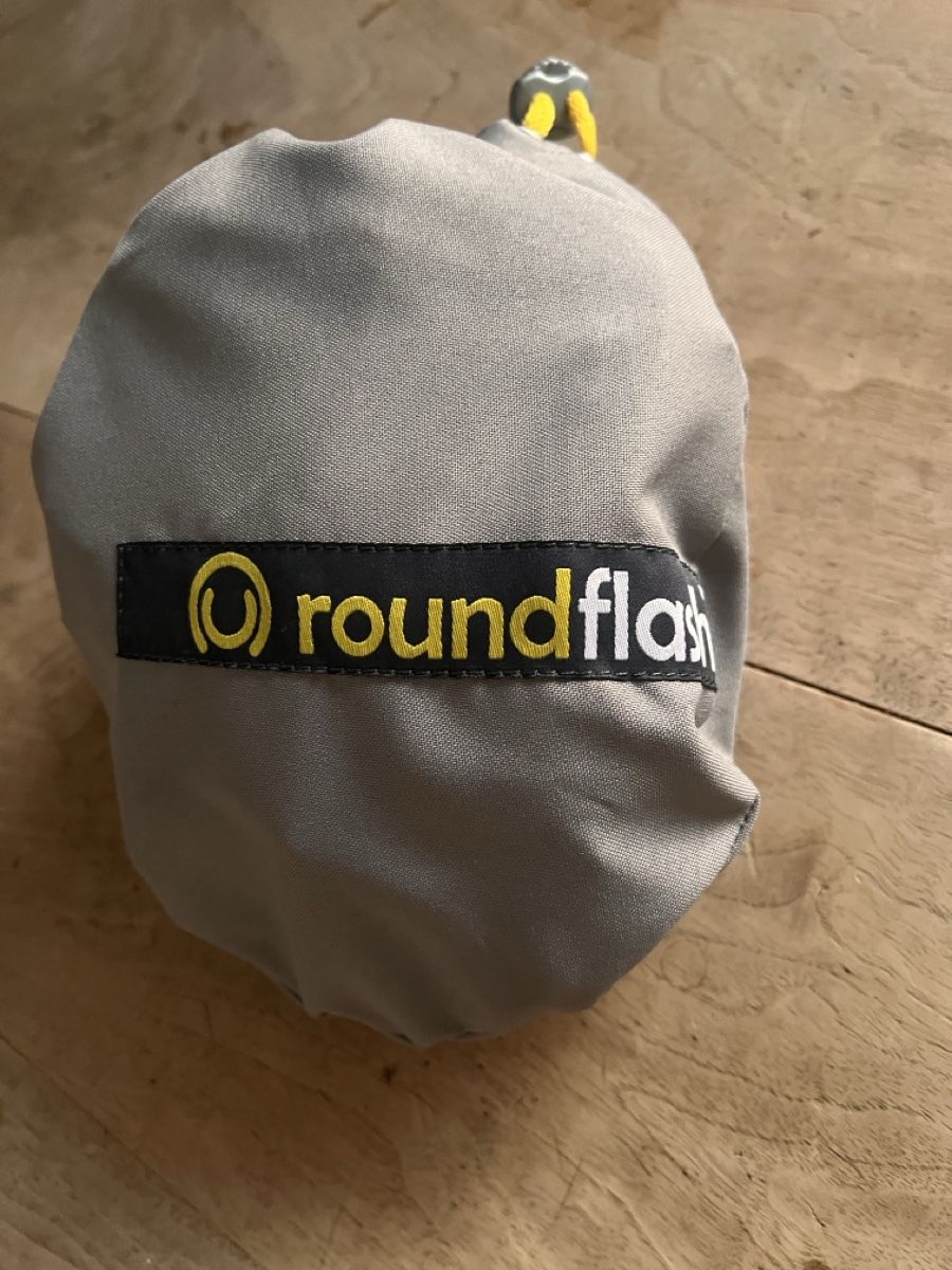Blitze: Roundflash Faltreflektor Grau mit Tasche guter Zustand – Gebraucht aus Bern von Mark771 1
