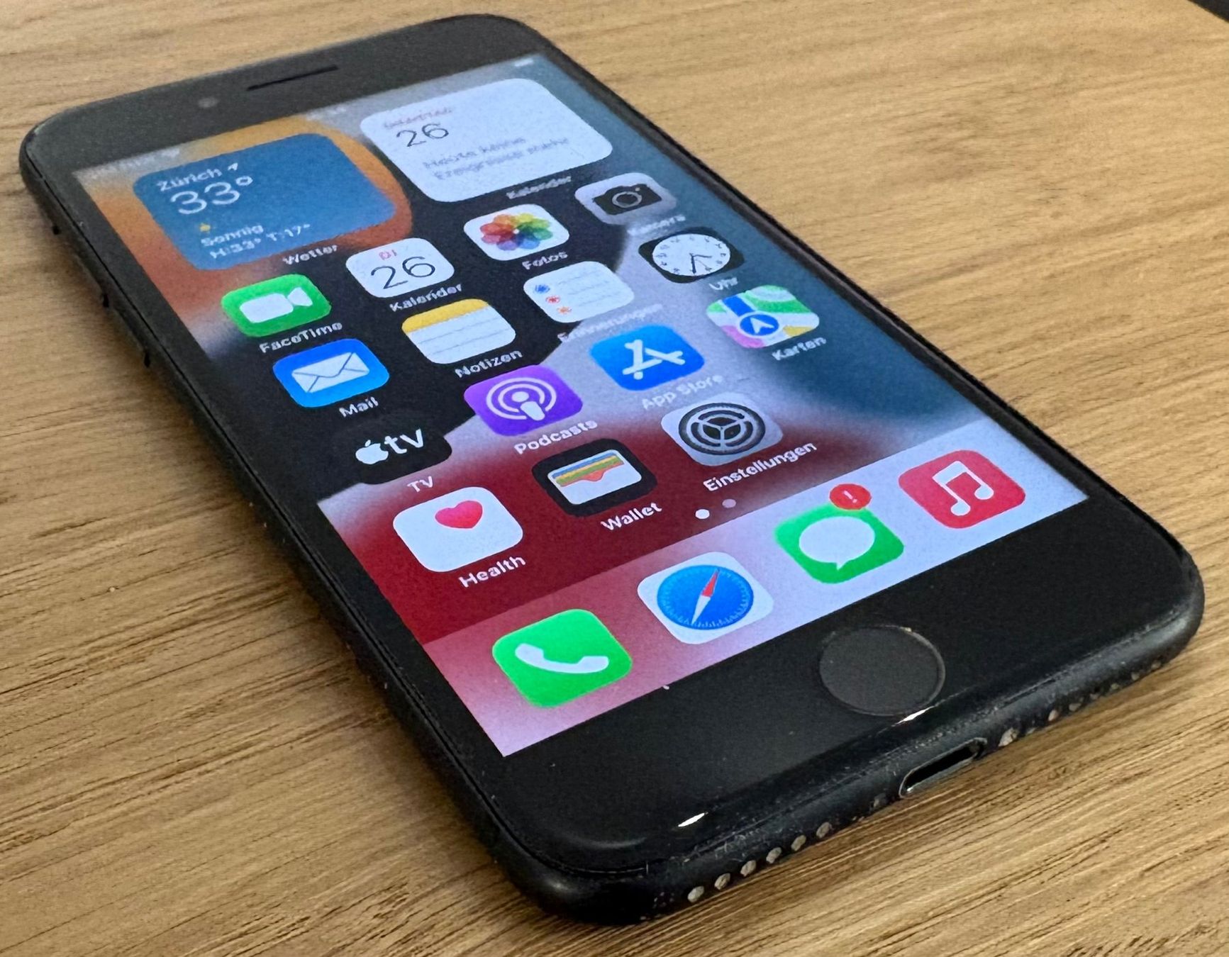 Apple Telefoni cellulari / Smartphones: Apple iPhone 7 | 32 GB | Schwarz – Usato da Zürich venduto da Gaikokujin 3