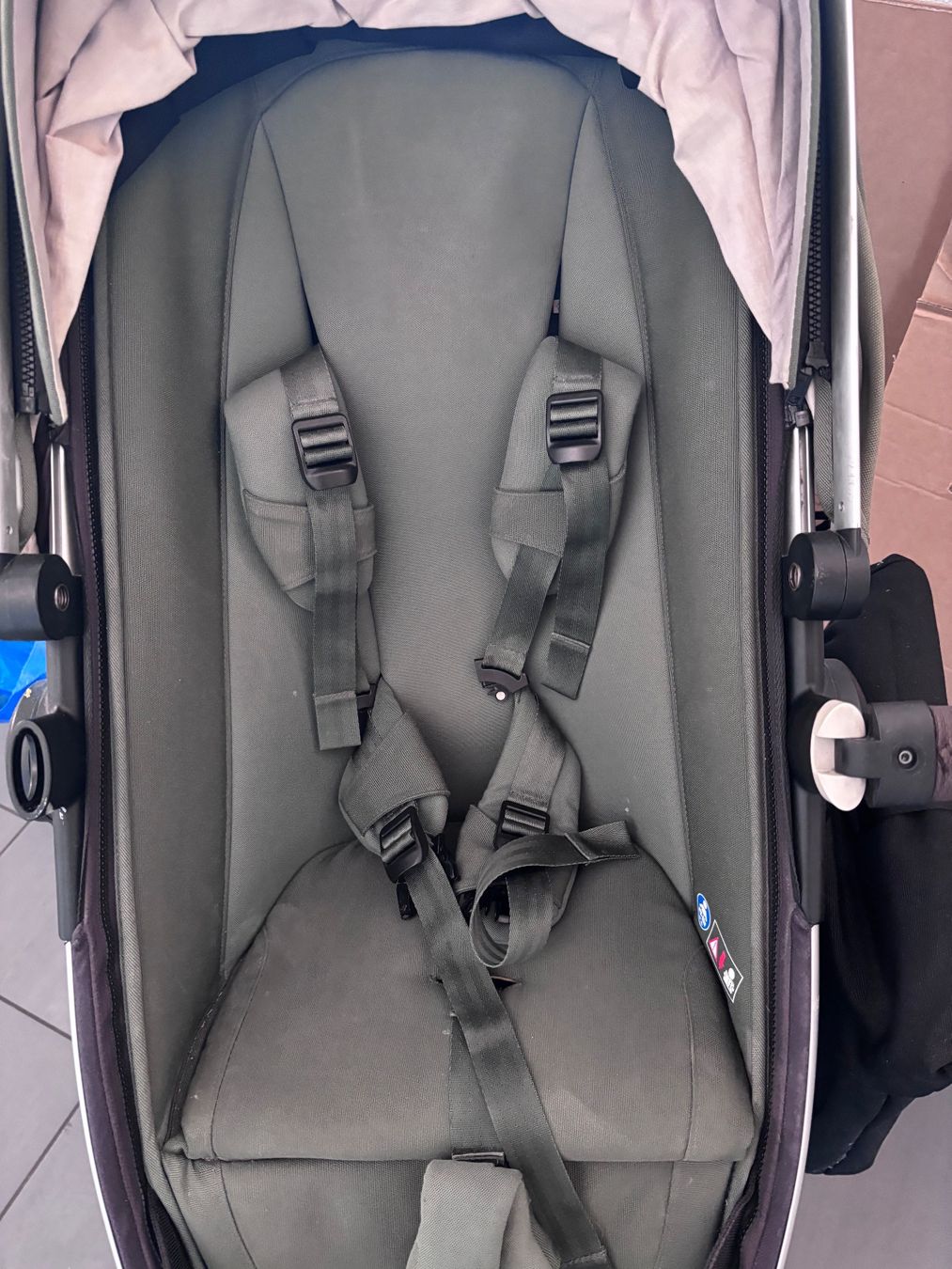 Joolz Carrozzine: Kinderwagen Joolz Geo2 – Usato da Bern venduto da Inah01 5