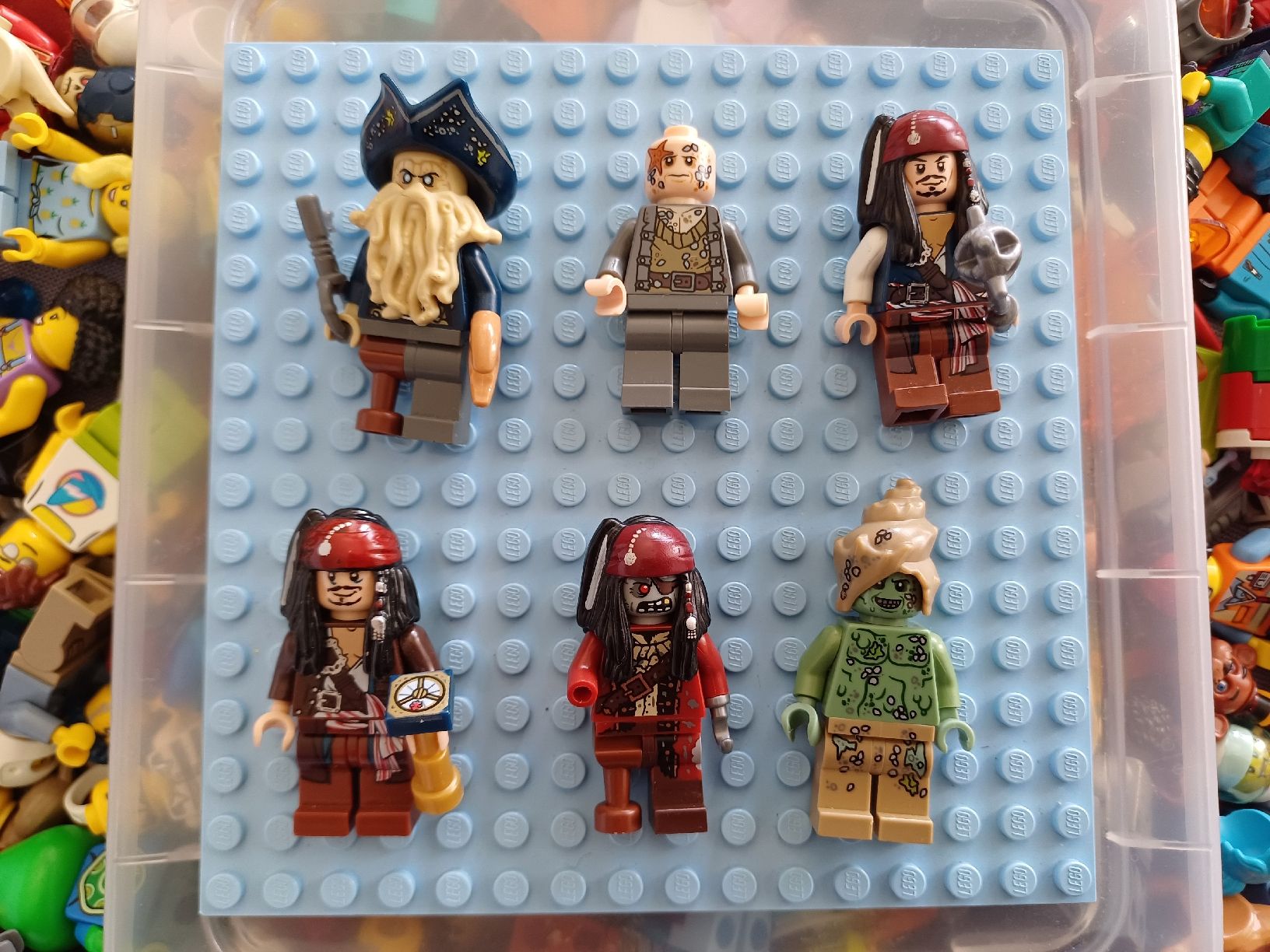 Lego Giocattoli: LEGO Perla Nera Pirati dei Caraibi: minifigure – Usato da Minusio venduto da ele_gp89