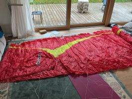 Boom X V2 Kite, 18qm, Top Zustand, Gin Kiteboarding Rot/Gelb
