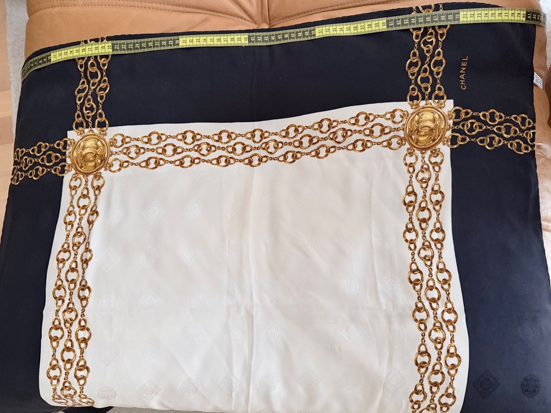 Chanel Foulard & Sciarpe: Chanel Foulard – Usato da Zürich venduto da ewa. 3