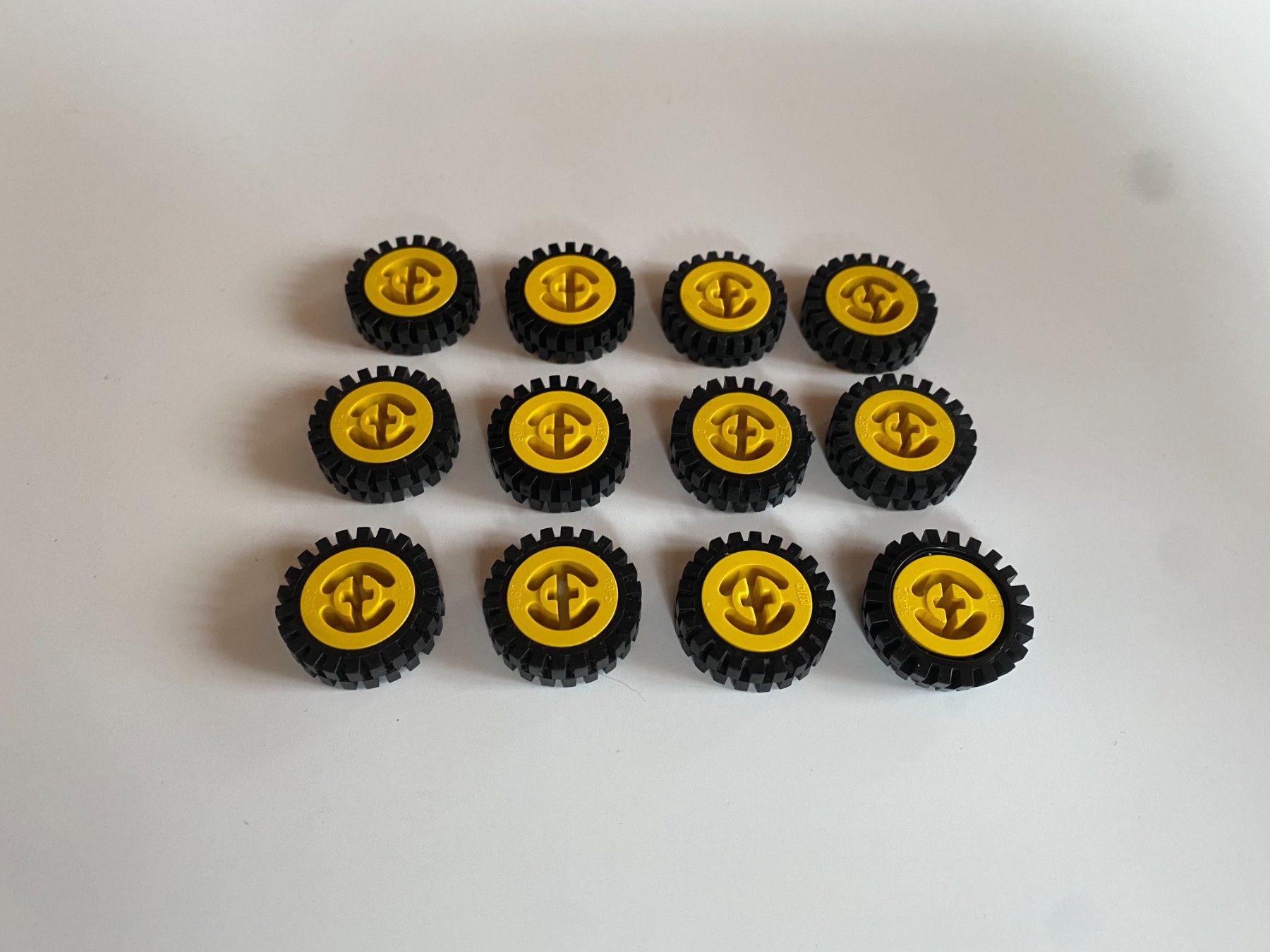 Lego Giocattoli: LEGO - 12 - KLEINE - TECHNIK - RÄDER – Usato da Gelterkinden venduto da ajdt4
