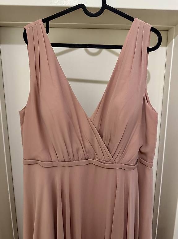 Vestiti: Abendkleid / Festkleid – Usato da Jona venduto da DeRoGio 1