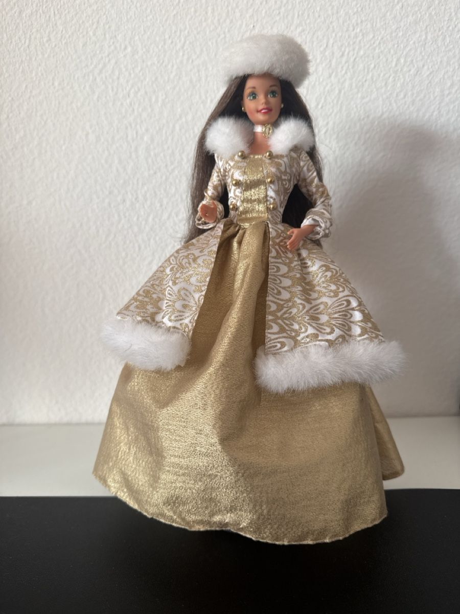 Puppen: Barbie Winter Fantasy – Gebraucht aus Altstätten SG von hsc_7wn6
