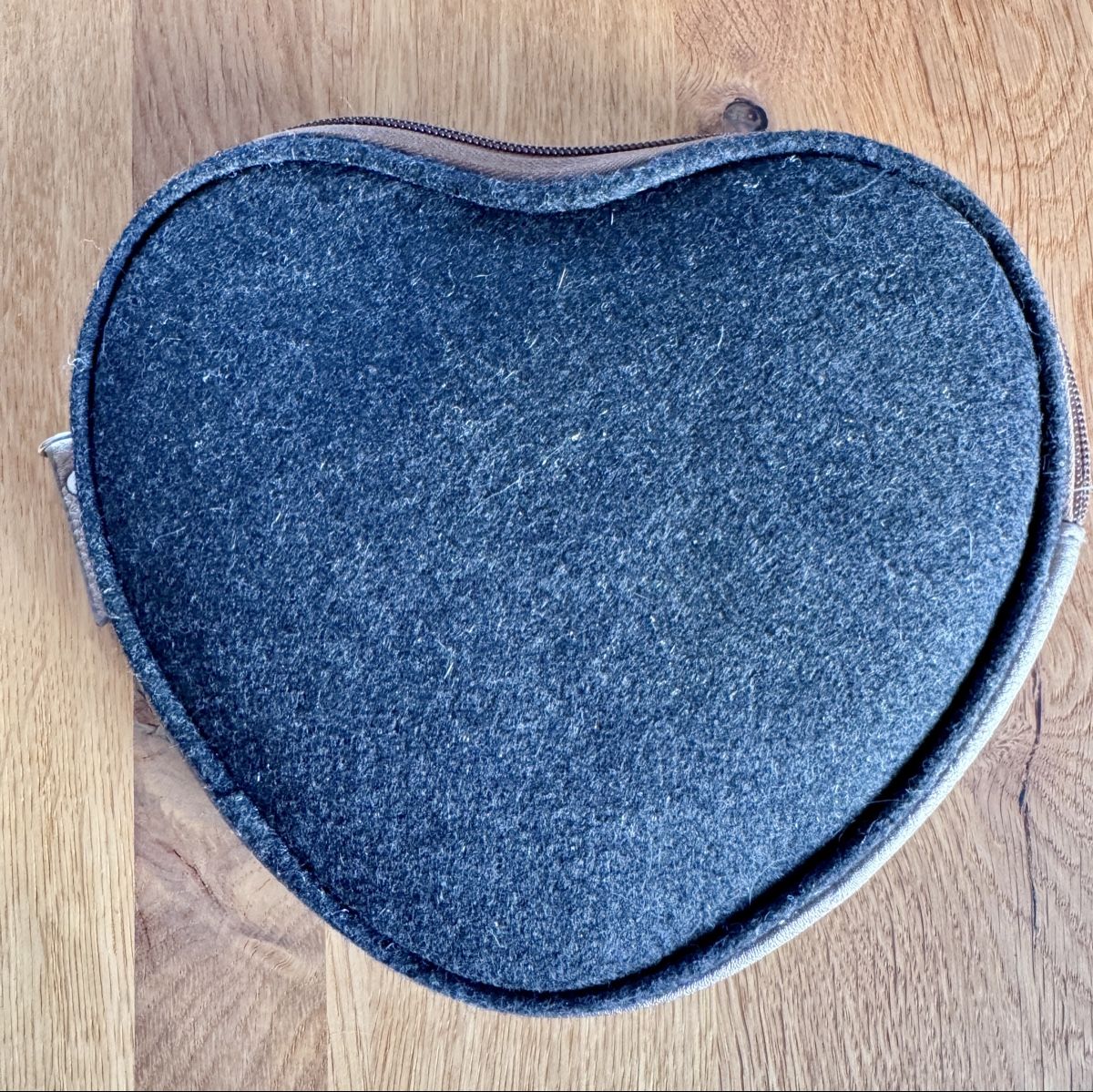 Custodie per cosmetici: Lufthansa Business Class Necessaire neu – Nuovo (secondo la descrizione) da Glattpark (Opfikon) venduto da marionsch 1