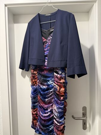 Kleid von Vera Mont mit Jacke  Betty Barclay Grösse 36