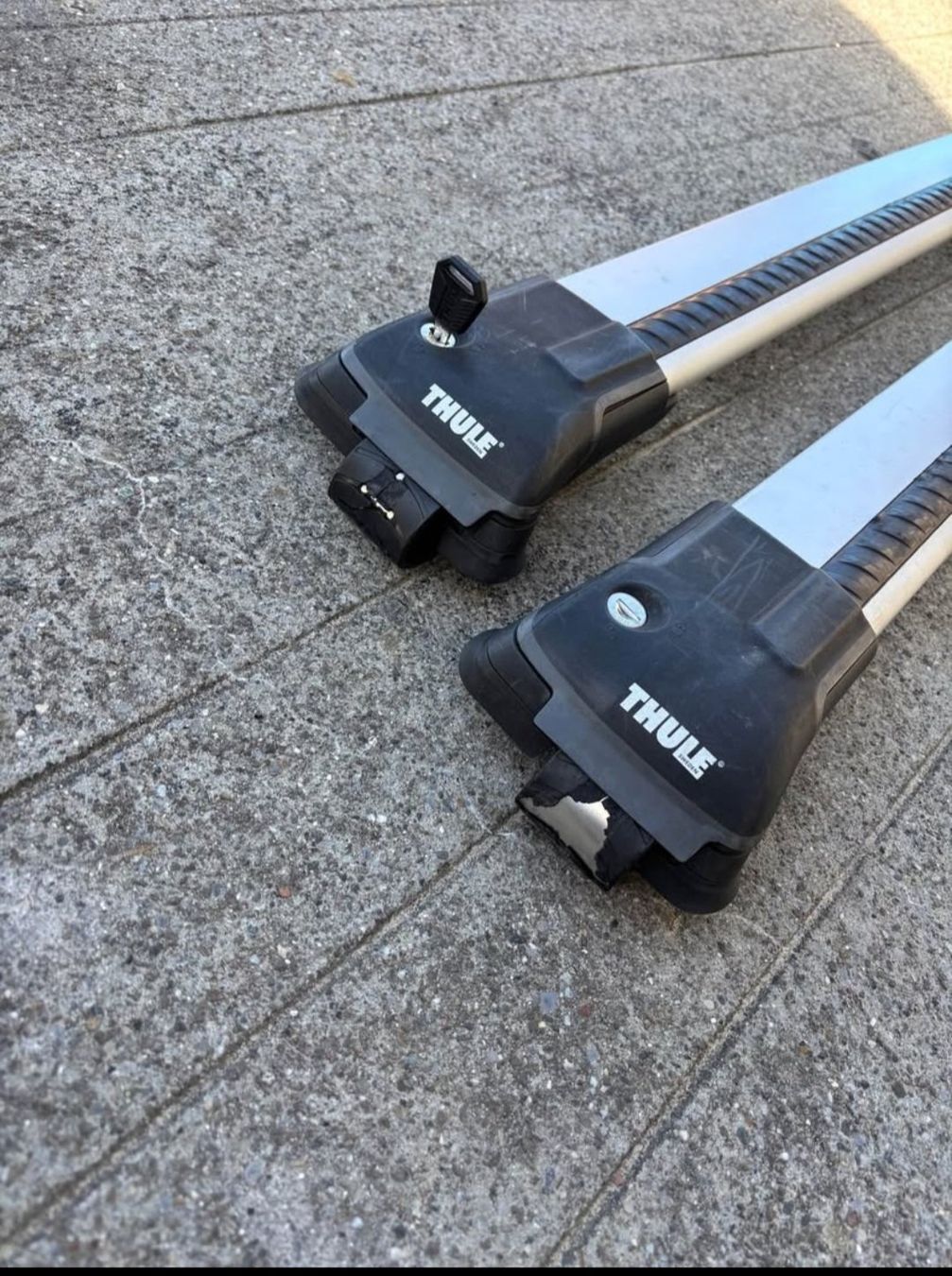 Thule Barres de toit: Thule Wingbar edge – D'occasion à Zuzwil BE par Steve814 1