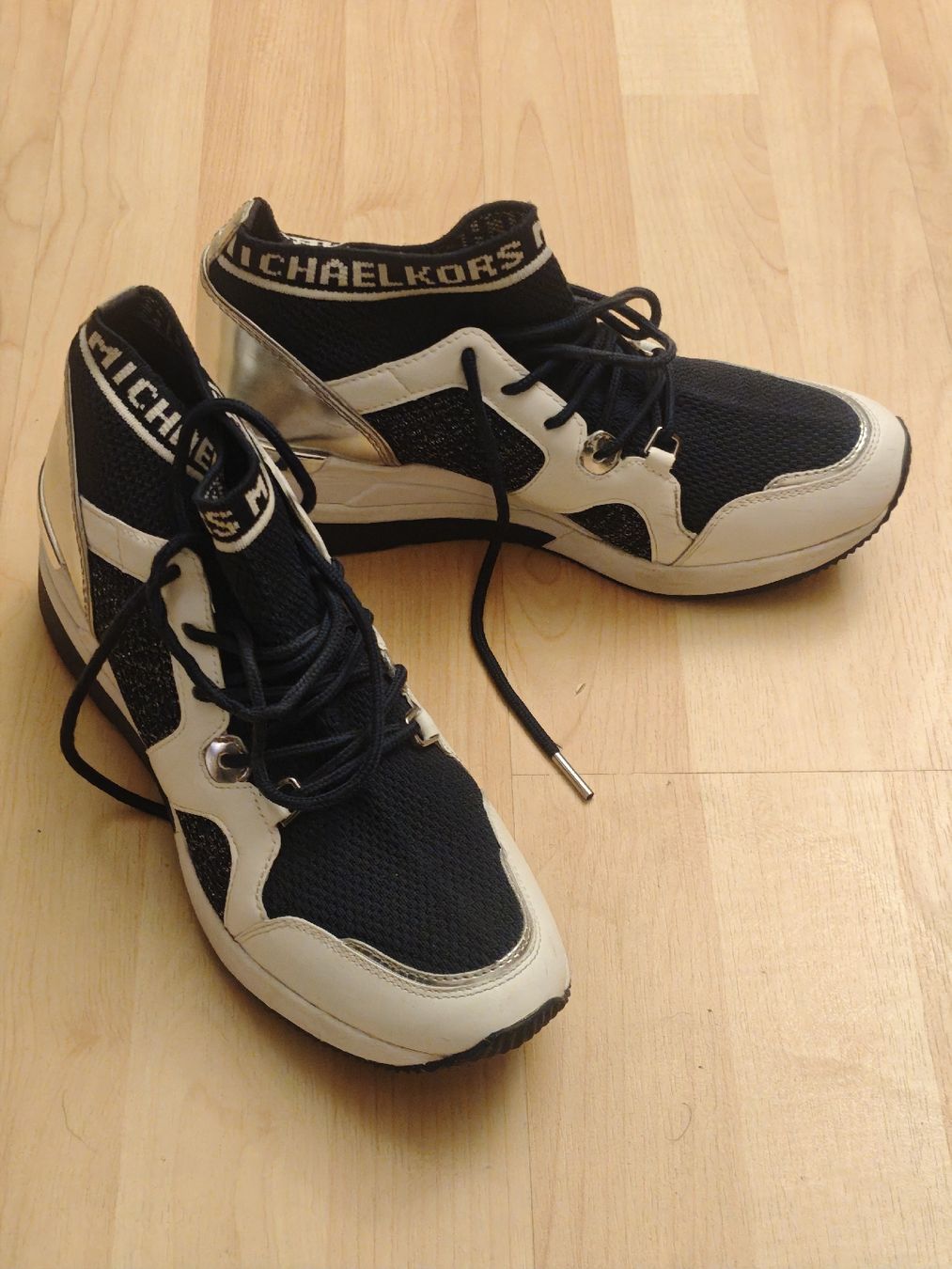 Michael Kors Scarpe da donna: Schicke Michael Kors Sneakers, Grösse 39 – Usato da Wettswil venduto da Dazee 6
