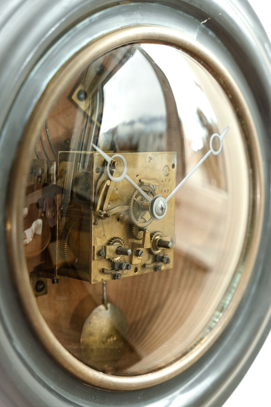Orologi da terra & Orologi da parete: Skeleton Oeil de Boeuf Wall Clock from the XIX Century – Usato da Vevey venduto da Vintage_Analog_Goods 2