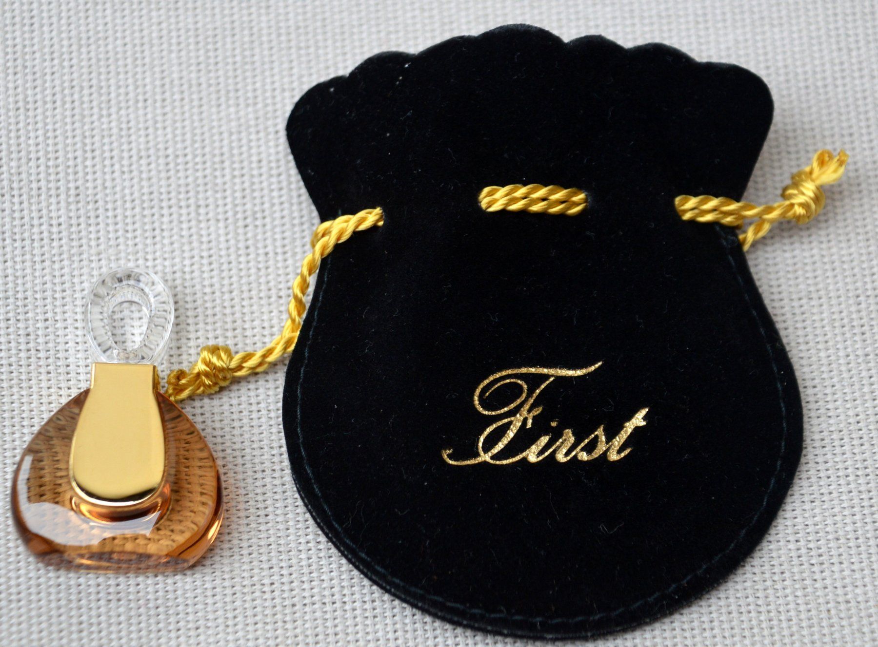 Ciondoli: Van Cleef & Arpels Anhänger /  pendentif Vintage GIFT – Nuovo (secondo la descrizione) da Collonges venduto da arashee