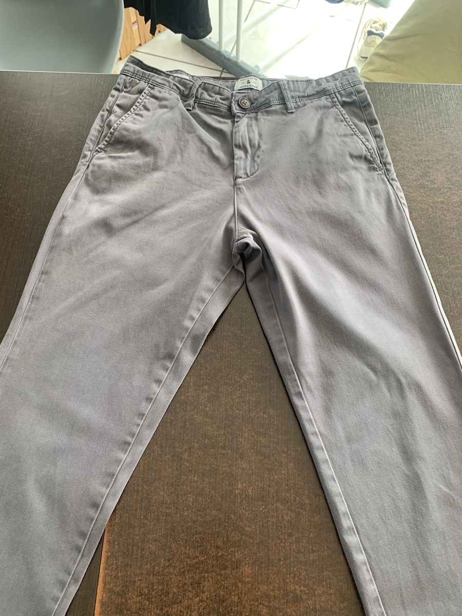 Jack & Jones Pantaloni: Pantalon Jack&Jones taille 29/32 – Usato da Domdidier venduto da qatar1973