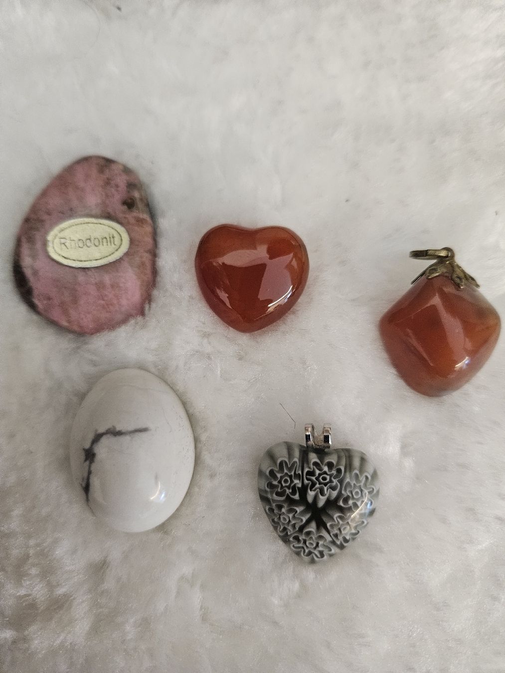 Murano Ciondoli: 3 Anhänger 2 Steine  Murano Glas,  Rhodonit  – Nuovo (secondo la descrizione) da Ormalingen venduto da nomolnoi