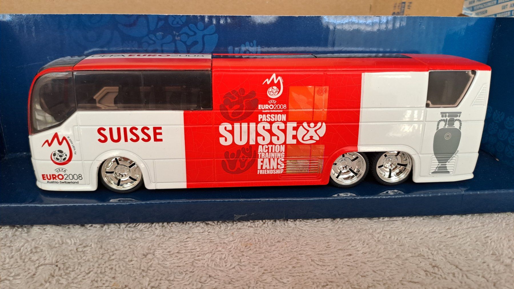 Modellini d'auto: M & S UEFA Eurobus 2008 1:64 / 18 – Nuovo (secondo la descrizione) da Winterthur venduto da Riebeli333 2