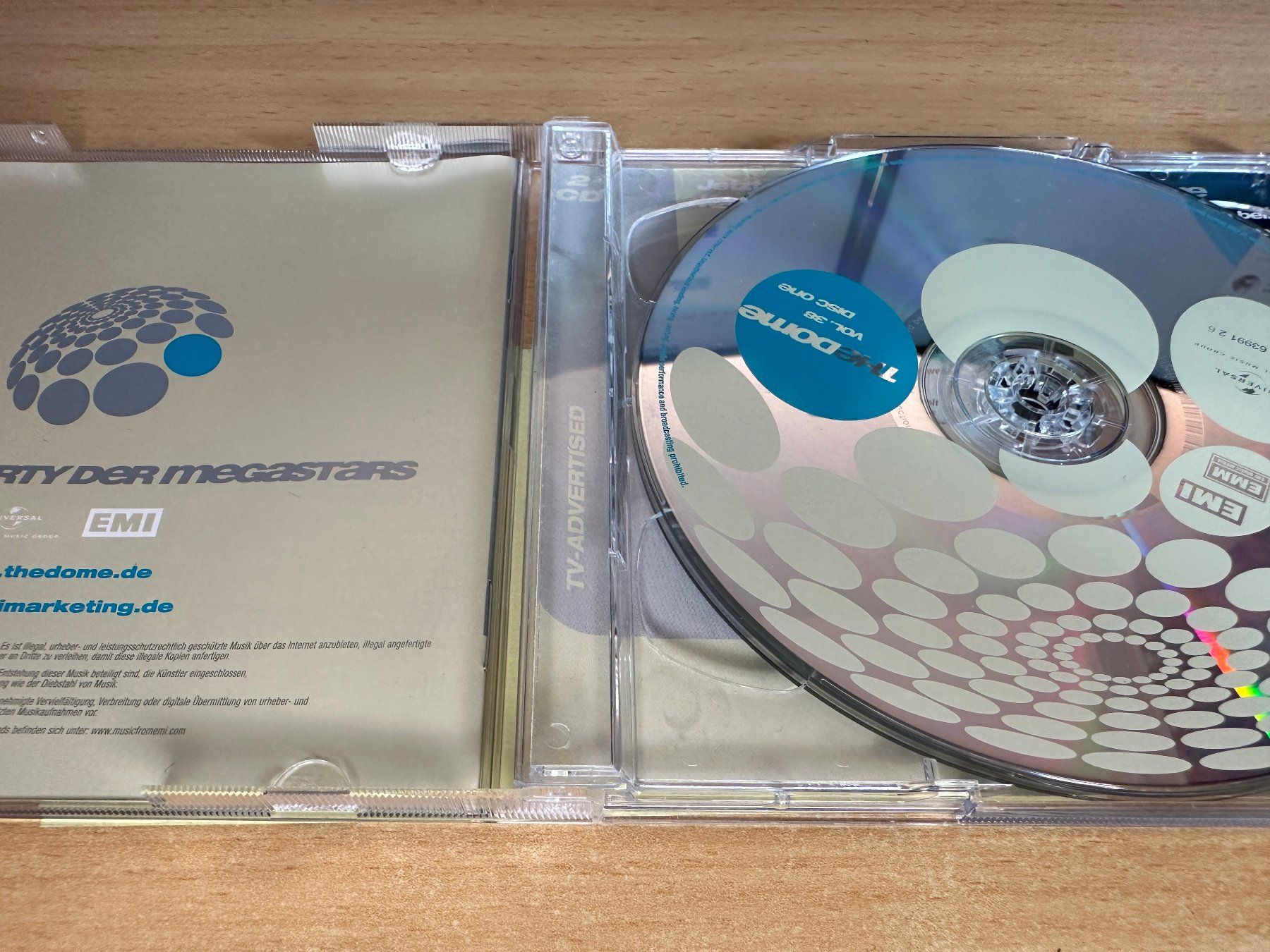 CD: Various – The Dome Vol. 38 - 2 CD – Usato da Rikon im Tösstal venduto da Alpenmutz 2
