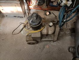 Kompressor gebraucht mit Manometer und Schlauch