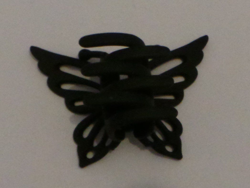 Accessori per capelli: Schwarze Haarspange Schmetterling – Usato da Flamatt venduto da Tattoo18 1