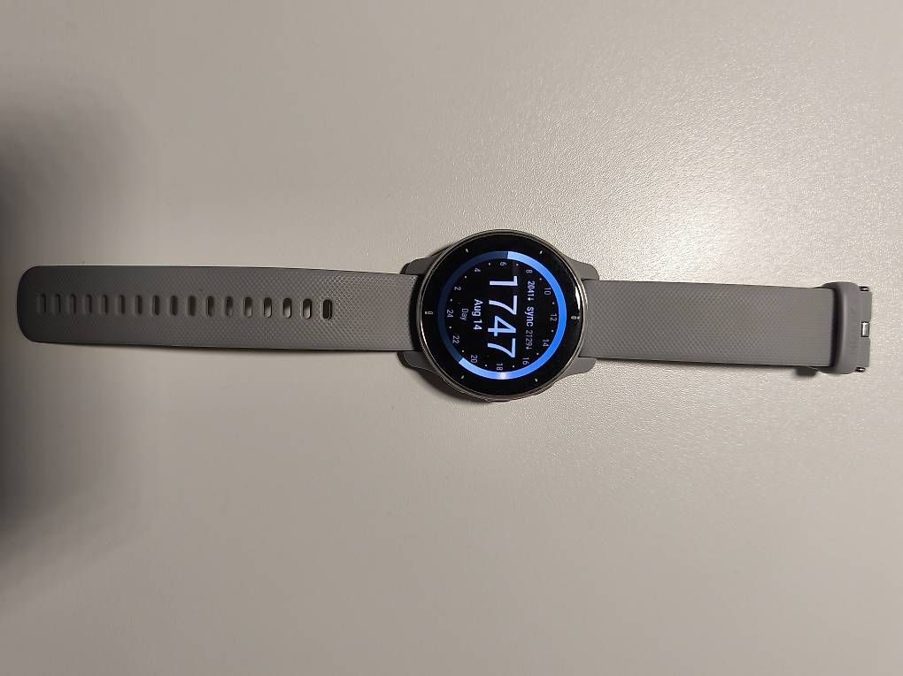 Smartwatch: Garmin Venu 2 Plus (Silber / Hellgrau) – Gebraucht aus Tuggen von kon_xtg7 2