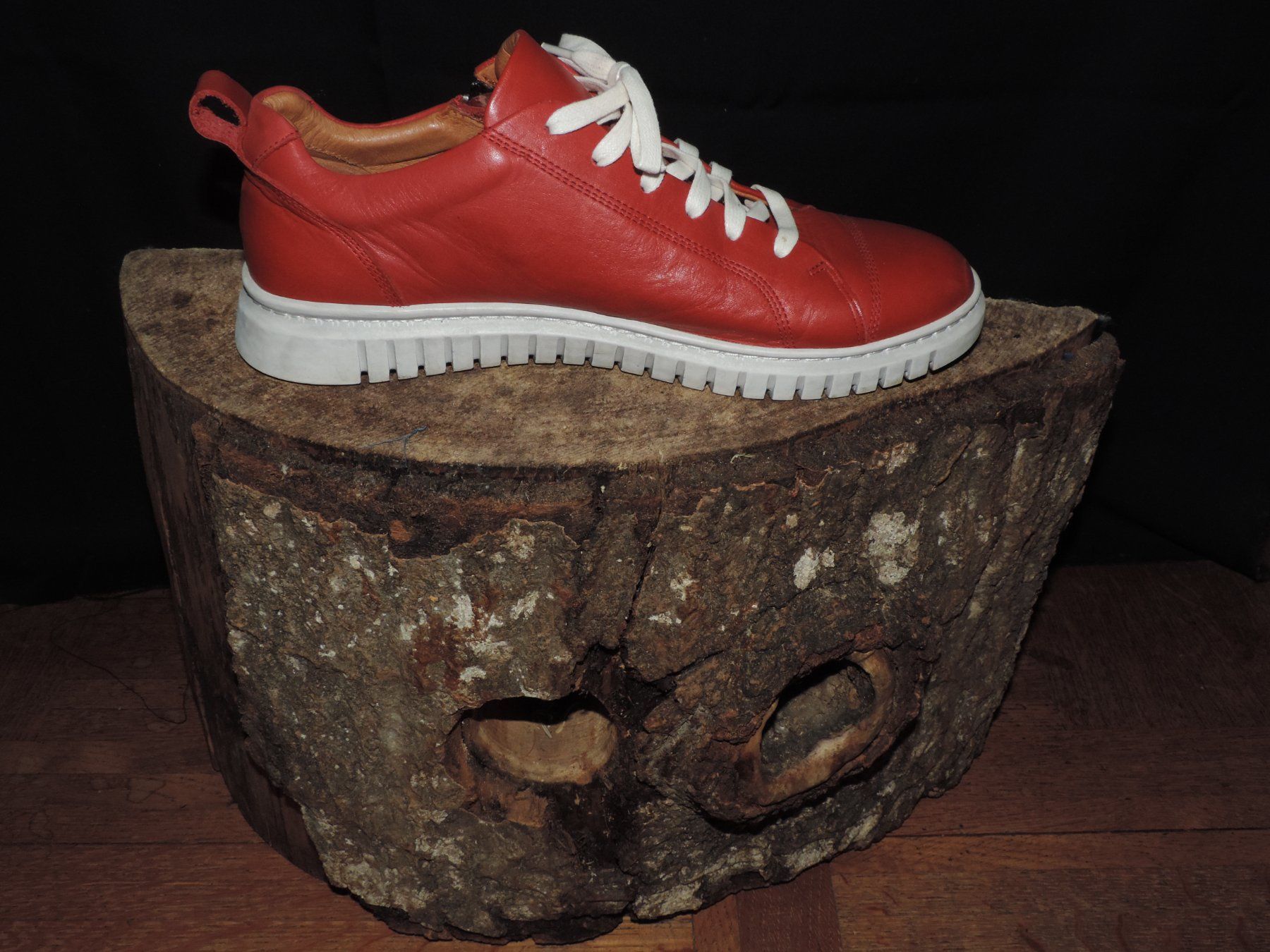 Scarpe da donna: baskets en cuir rouge EOS Melbourne – Usato da Genève venduto da Axelle333 4