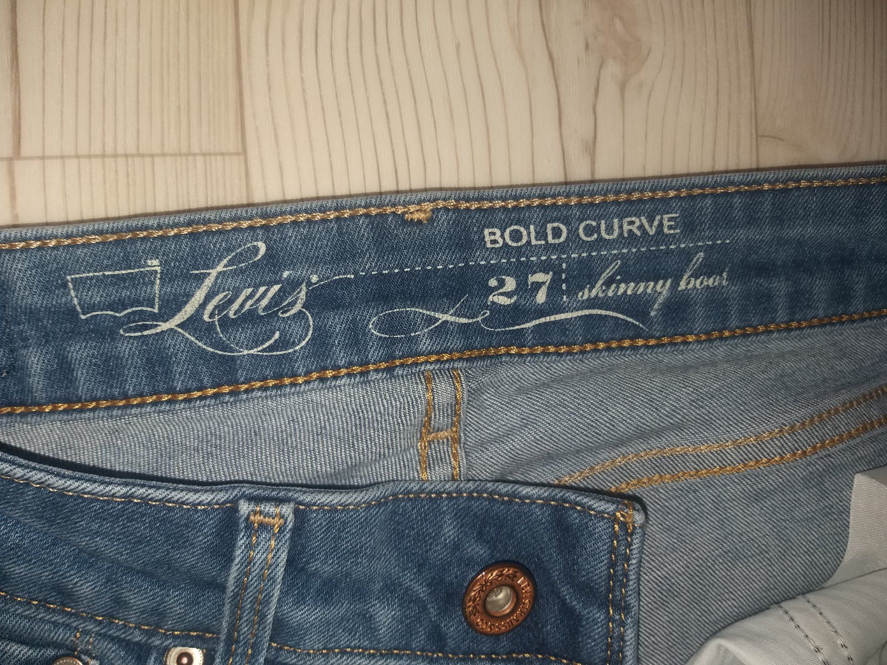 Levi's Jeans: LEVIS STRAUSS BOLD CURVE  Jeans  Taille / Grosse W27 – Usato da Cossonay-ville venduto da Super-Price-Quality 3