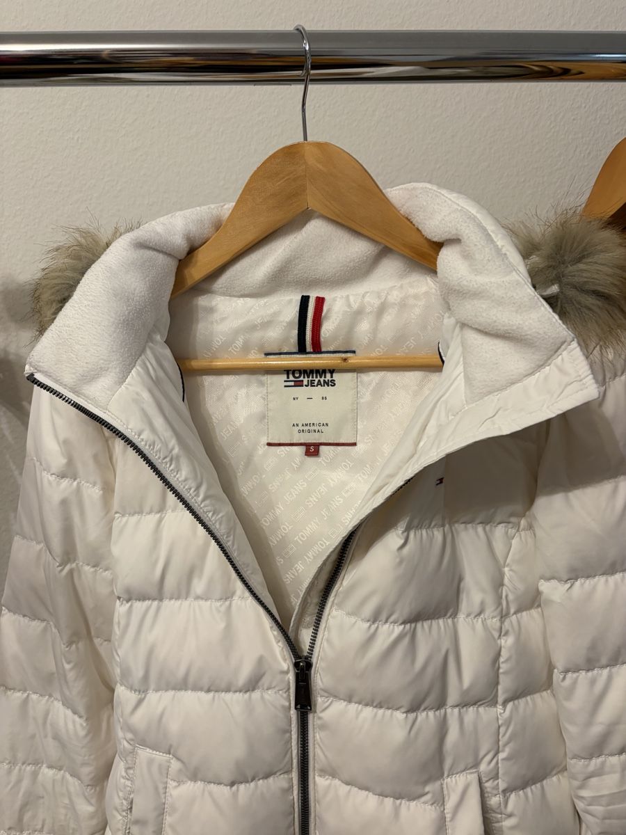 Tommy Hilfiger Giacche: Tommy Jeans Daunenjacke S – Usato da Luzern venduto da fer_5lyj 2