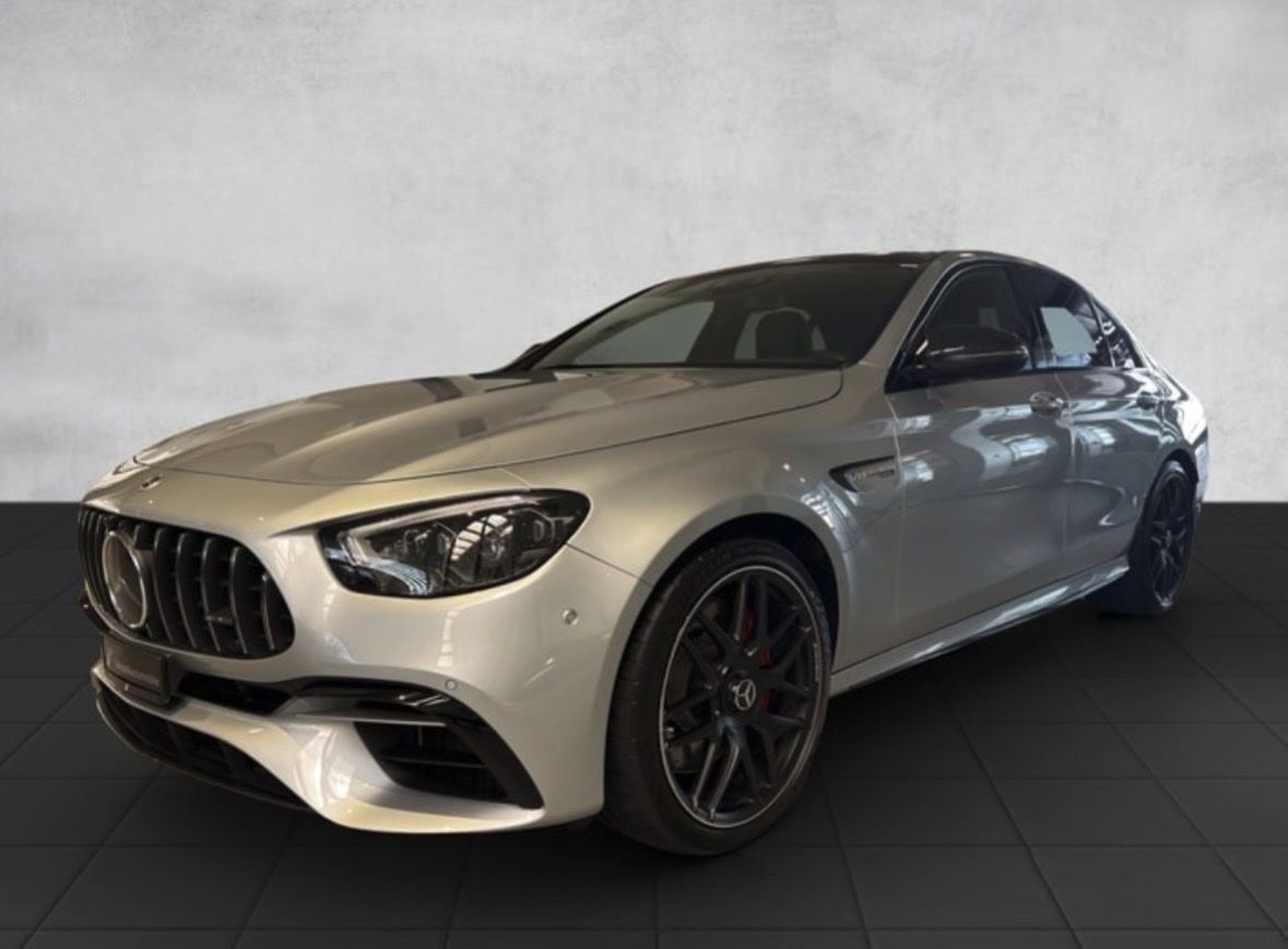 Mercedes-Benz Automobili: Mercedes-Benz E63S – Usato da Wetzikon ZH venduto da Kolouns