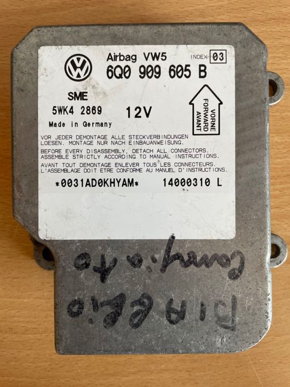 VW Tutti pezzi di ricambio auto: Airbag Sensor #202 VW 6Q0909605B – Usato da St.Gallen venduto da maierm01