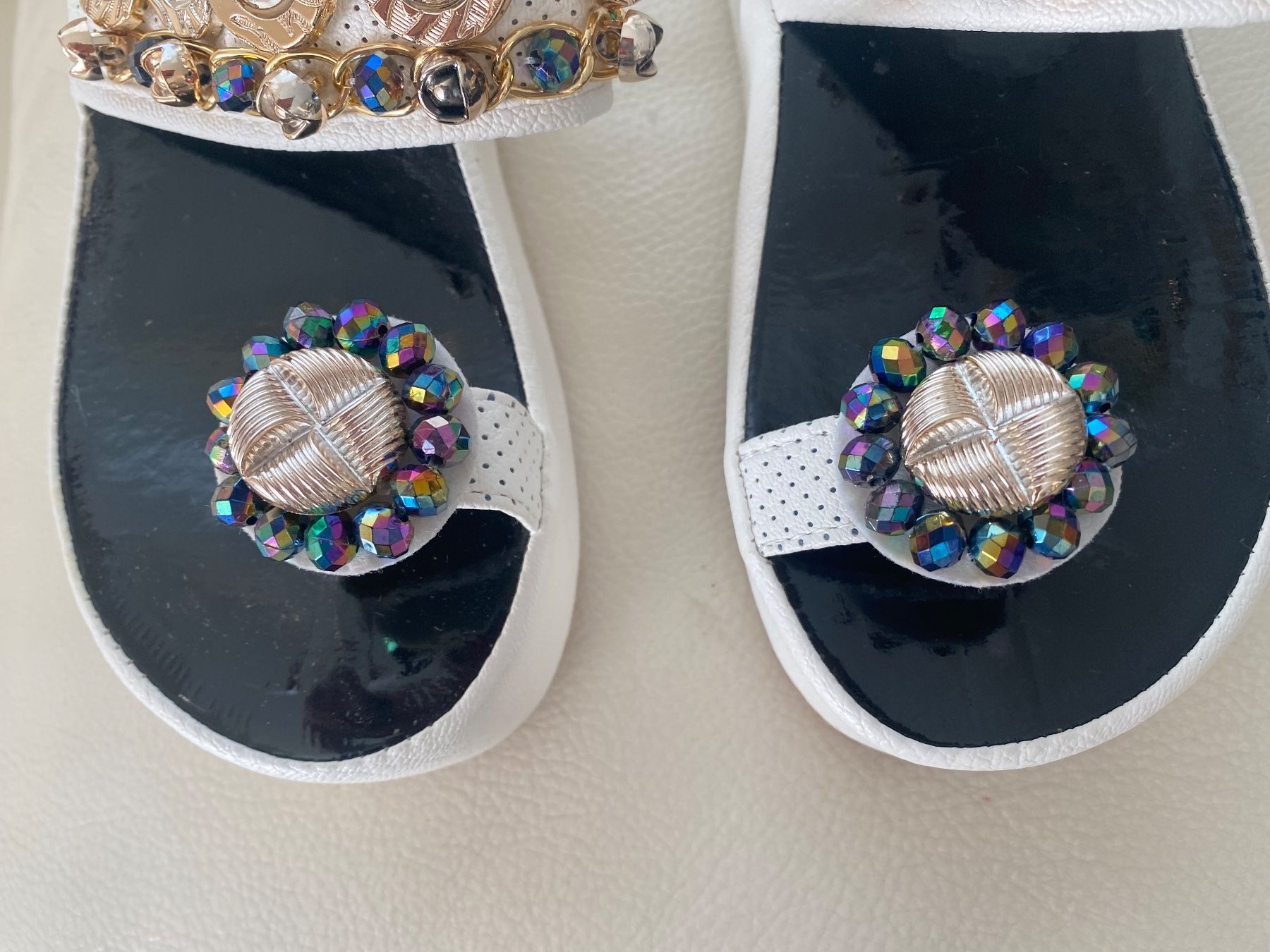 Scarpe da donna: MUST HAVE - edle Flip-Flops mit Décor, weiss, Gr. 39 – Nuovo e nell'imballaggio originale da Winkel venduto da ferrari2022 5