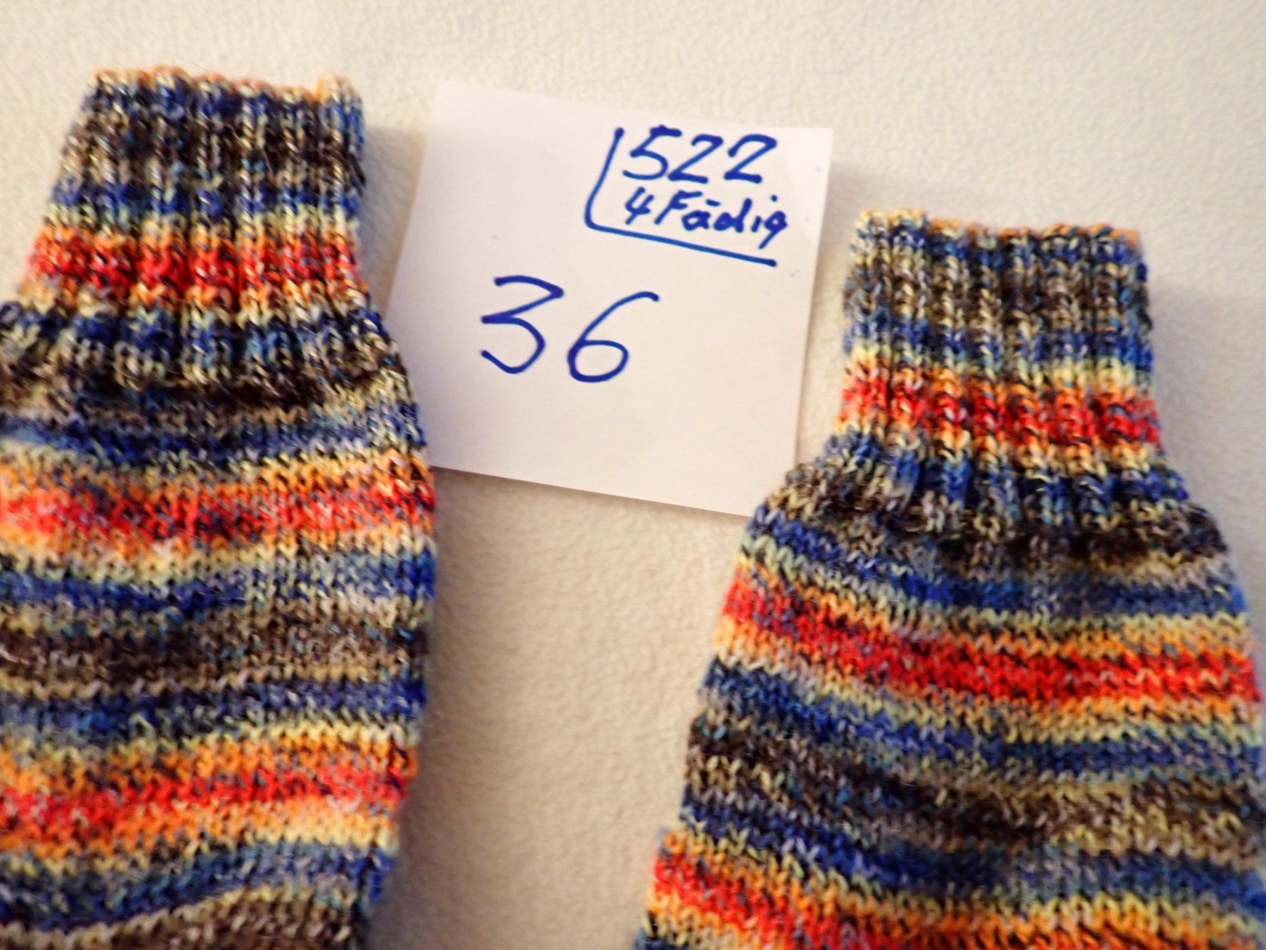 Calze: Handgestrickte Wollsocken  Gr. 36  (522 ) – Nuovo e nell'imballaggio originale da neuenhof venduto da Caterchen 1